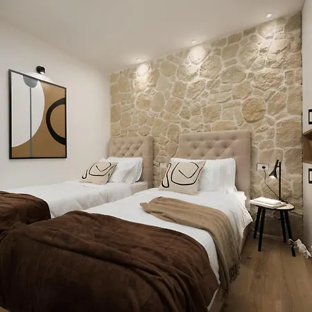 Appartement Walls In Old Town Of