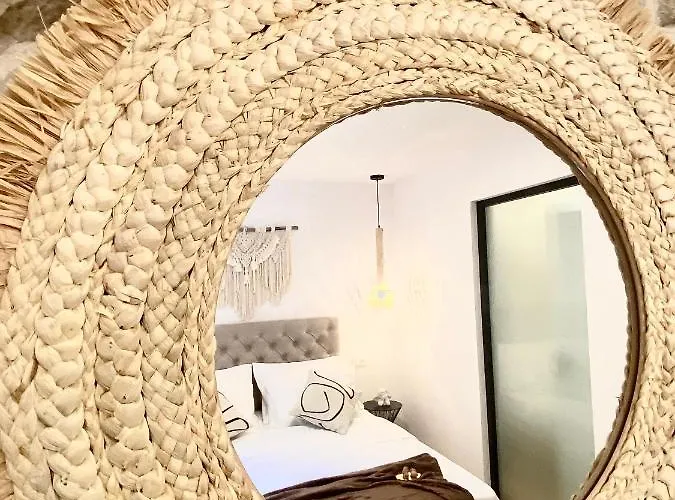 Lejlighed Walls In Old Town Of