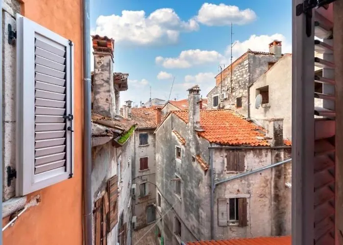 Lejlighed Walls In Old Town Of Rovinj